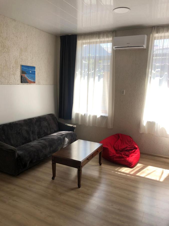 Suncity Vandrarhem Batumi Exteriör bild